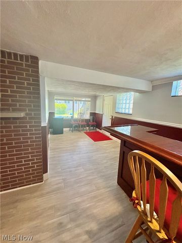 1407 W Valentine Circle NW, Canton, OH 44708
