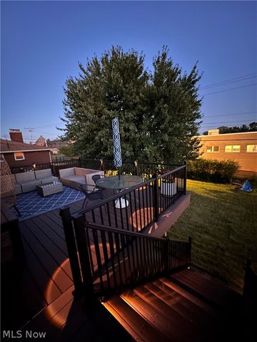 1407 W Valentine Circle NW, Canton, OH 44708
