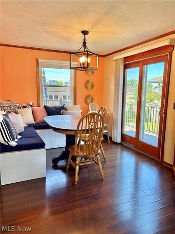 1407 W Valentine Circle NW, Canton, OH 44708