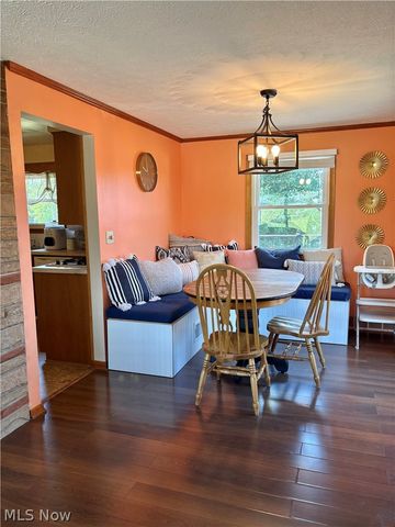 1407 W Valentine Circle NW, Canton, OH 44708