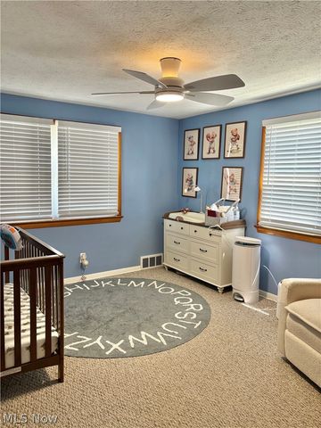 1407 W Valentine Circle NW, Canton, OH 44708