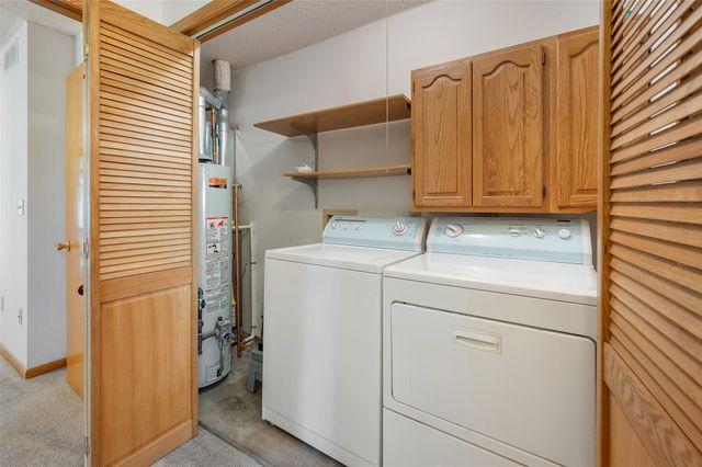 809 E 27th Street, Des Moines, IA 50317