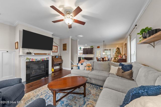 725 Legacy Lakes Way, Aberdeen, NC 28315