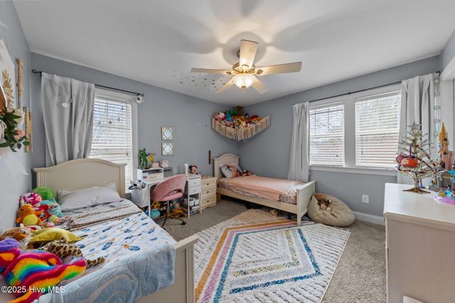 725 Legacy Lakes Way, Aberdeen, NC 28315