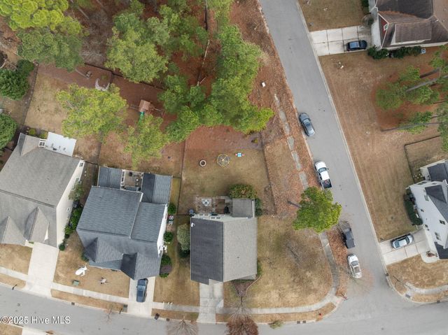 725 Legacy Lakes Way, Aberdeen, NC 28315