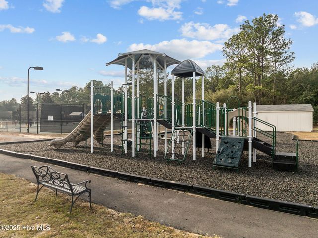 725 Legacy Lakes Way, Aberdeen, NC 28315