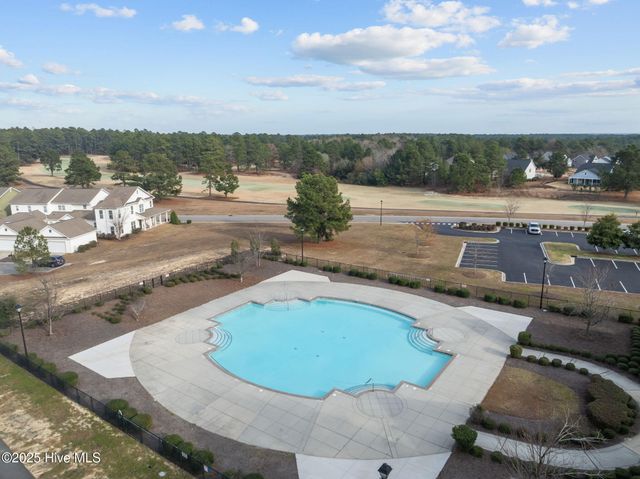 725 Legacy Lakes Way, Aberdeen, NC 28315