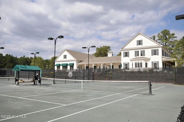 725 Legacy Lakes Way, Aberdeen, NC 28315