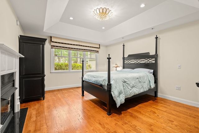 127 Johnson Woods Dr 127, Reading, MA 01867