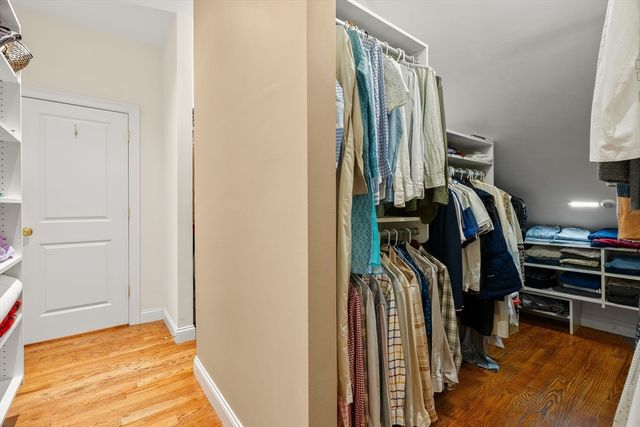 127 Johnson Woods Dr 127, Reading, MA 01867