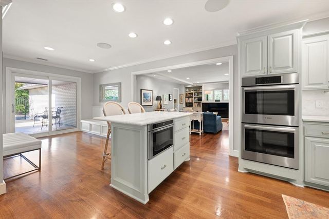 1401 Glenbrook Drive, Oklahoma City, OK 73118