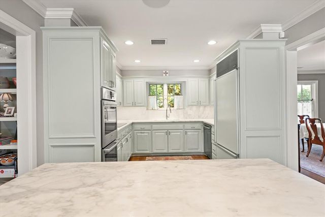 1401 Glenbrook Drive, Oklahoma City, OK 73118