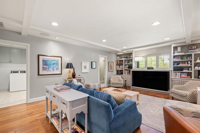 1401 Glenbrook Drive, Oklahoma City, OK 73118