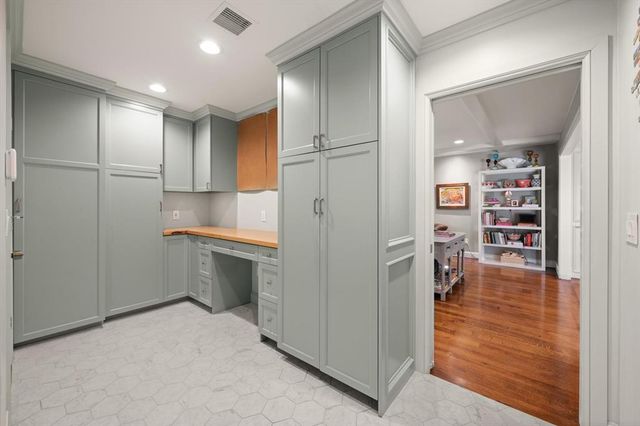 1401 Glenbrook Drive, Oklahoma City, OK 73118