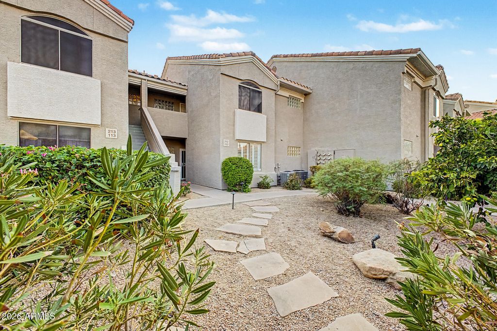 5249 E SHEA Boulevard 112, Scottsdale, AZ 85254 — exterior