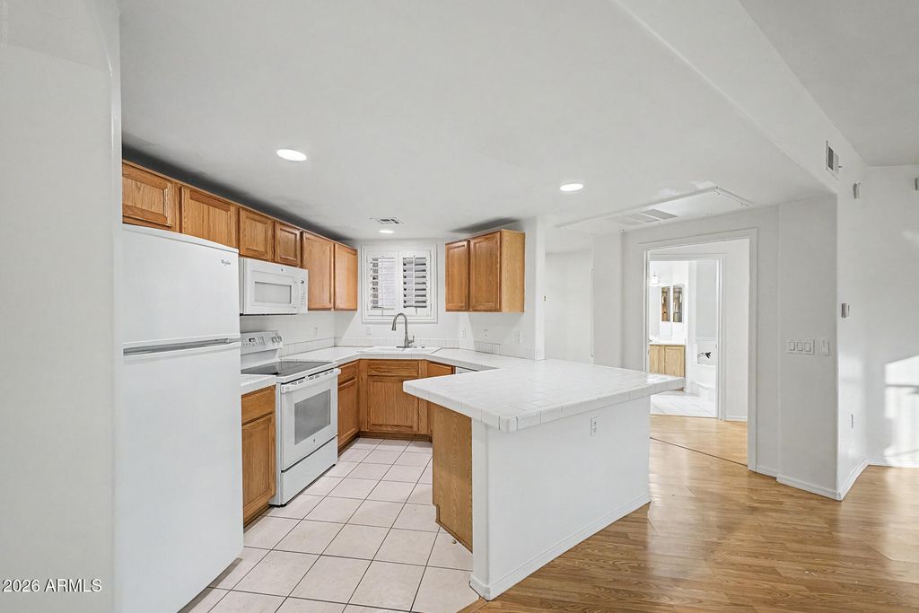 5249 E SHEA Boulevard 112, Scottsdale, AZ 85254 — photo 4