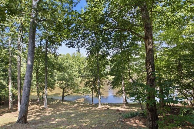 327 Kissimmee Trail, Cornelia, GA 30531