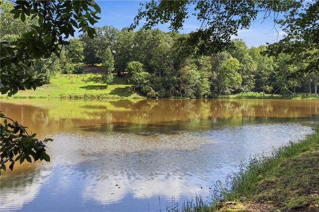 327 Kissimmee Trail, Cornelia, GA 30531