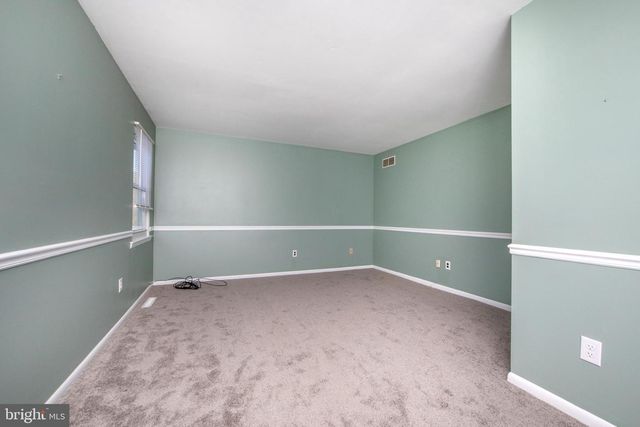 225 CEDAR DR, Quakertown, PA 18951