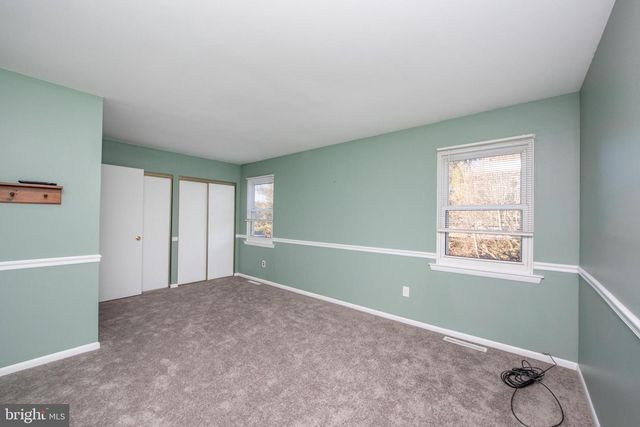 225 CEDAR DR, Quakertown, PA 18951