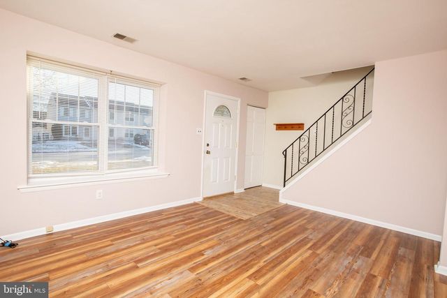 225 CEDAR DR, Quakertown, PA 18951