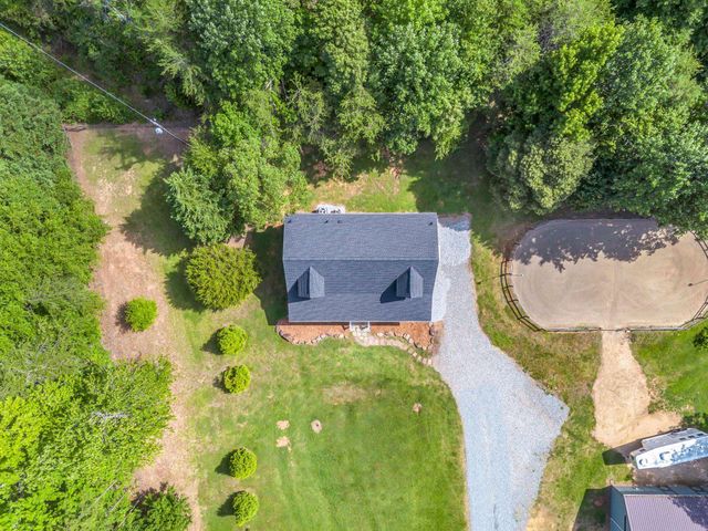 271 Collinsville Road, Columbus, NC 28722