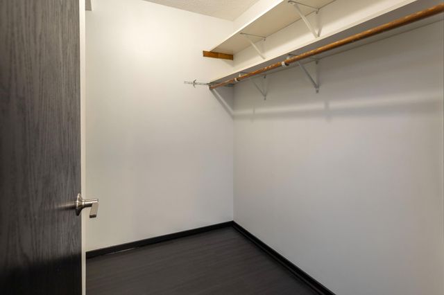 433 S 7th Street 1822, Minneapolis, MN 55415