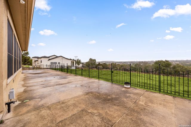 217 High Point Cir, Spring Branch, TX 78070
