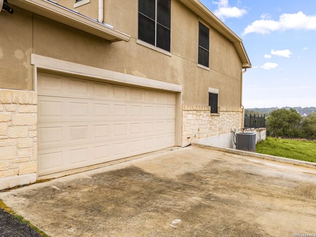 217 High Point Cir, Spring Branch, TX 78070