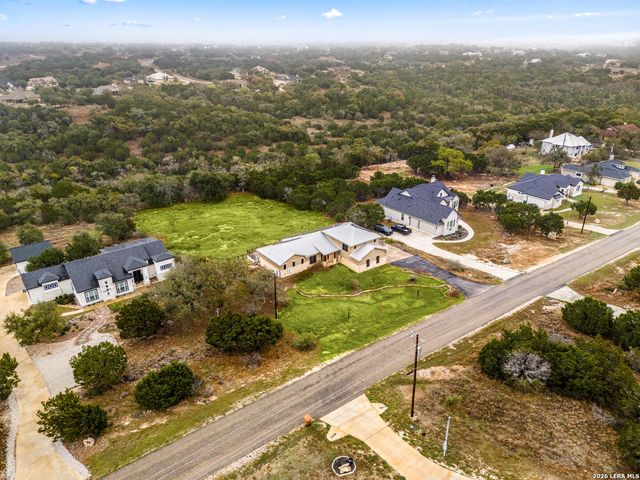 217 High Point Cir, Spring Branch, TX 78070