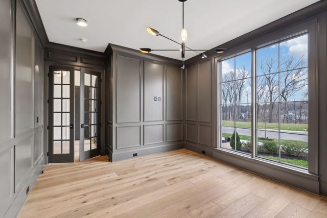 8517 Blanton Ct, College Grove, TN 37046