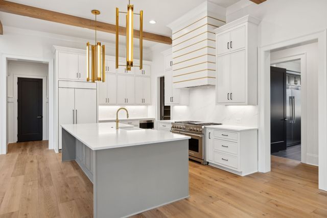 8517 Blanton Ct, College Grove, TN 37046