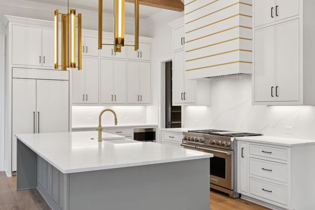 8517 Blanton Ct, College Grove, TN 37046