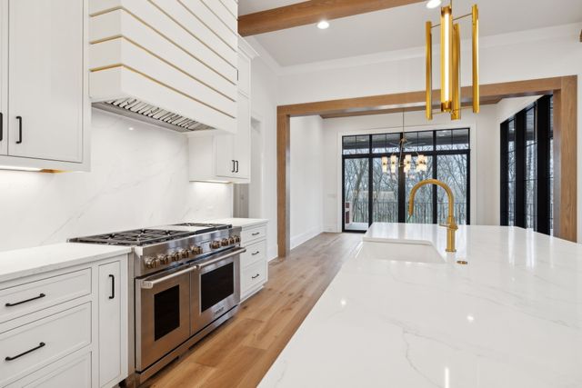 8517 Blanton Ct, College Grove, TN 37046