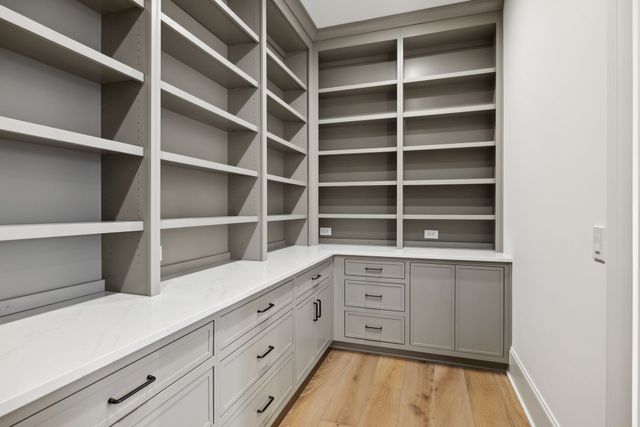 8517 Blanton Ct, College Grove, TN 37046