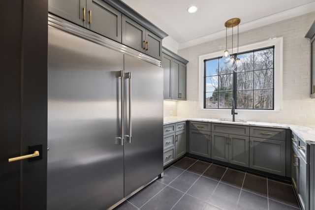 8517 Blanton Ct, College Grove, TN 37046