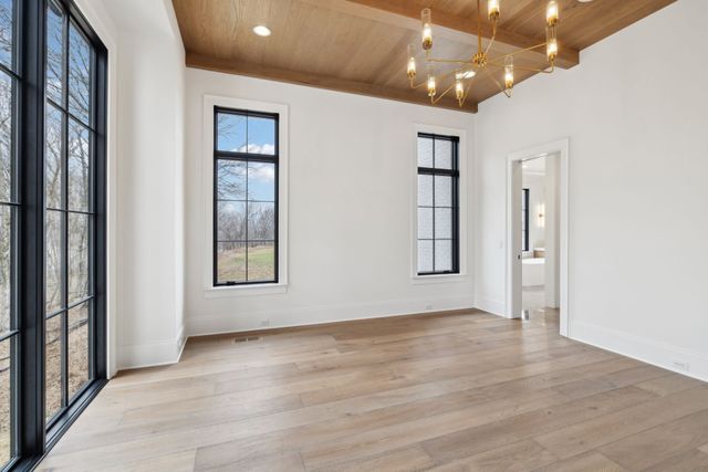 8517 Blanton Ct, College Grove, TN 37046