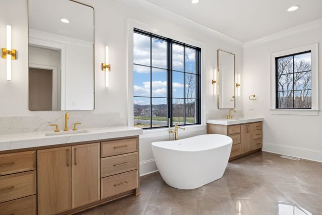 8517 Blanton Ct, College Grove, TN 37046