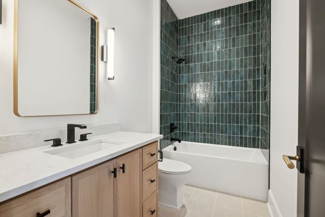 8517 Blanton Ct, College Grove, TN 37046