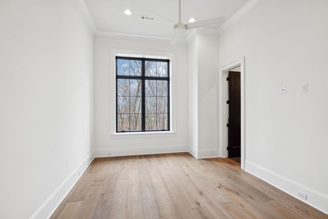 8517 Blanton Ct, College Grove, TN 37046