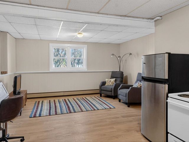 782 Falls Road, Shelburne, VT 05482