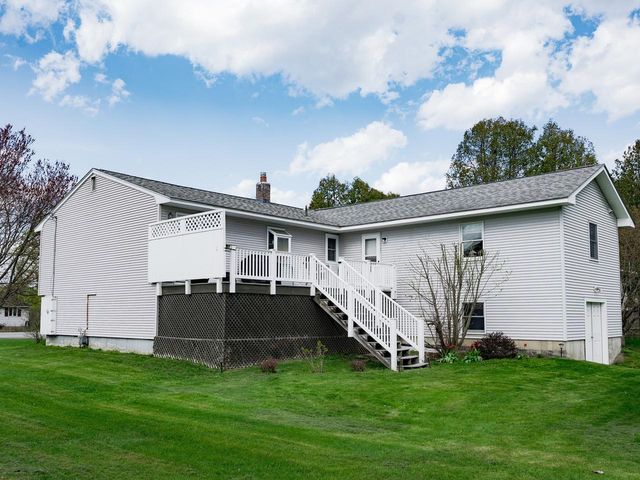 782 Falls Road, Shelburne, VT 05482