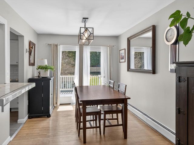782 Falls Road, Shelburne, VT 05482