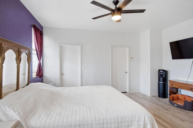 323 Nutcrest Ct, Oakdale, CA 95361