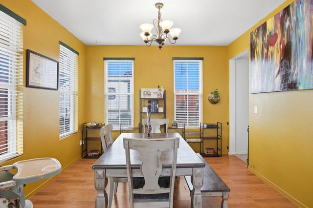 323 Nutcrest Ct, Oakdale, CA 95361