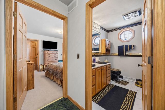 2821 Carrousel Lane, Janesville, WI 53545