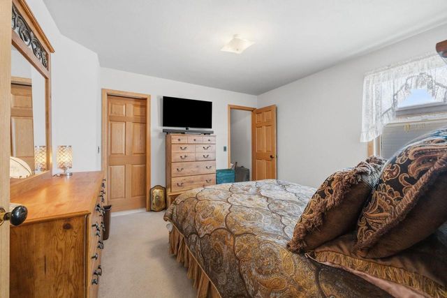 2821 Carrousel Lane, Janesville, WI 53545