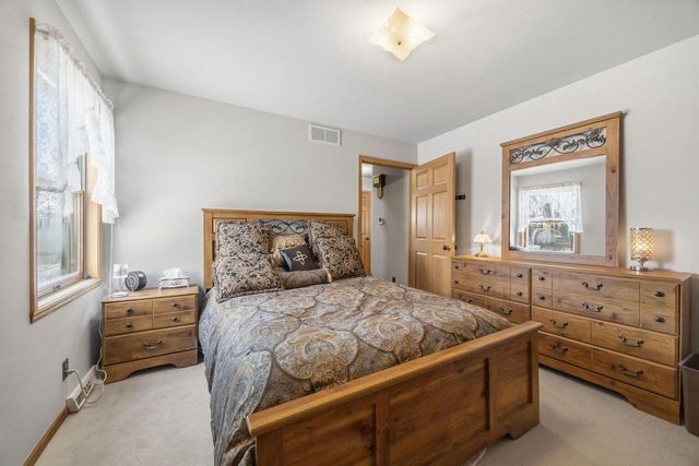 2821 Carrousel Lane, Janesville, WI 53545