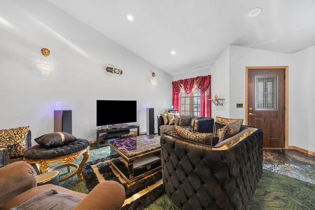 2821 Carrousel Lane, Janesville, WI 53545