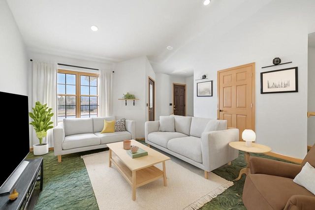 2821 Carrousel Lane, Janesville, WI 53545